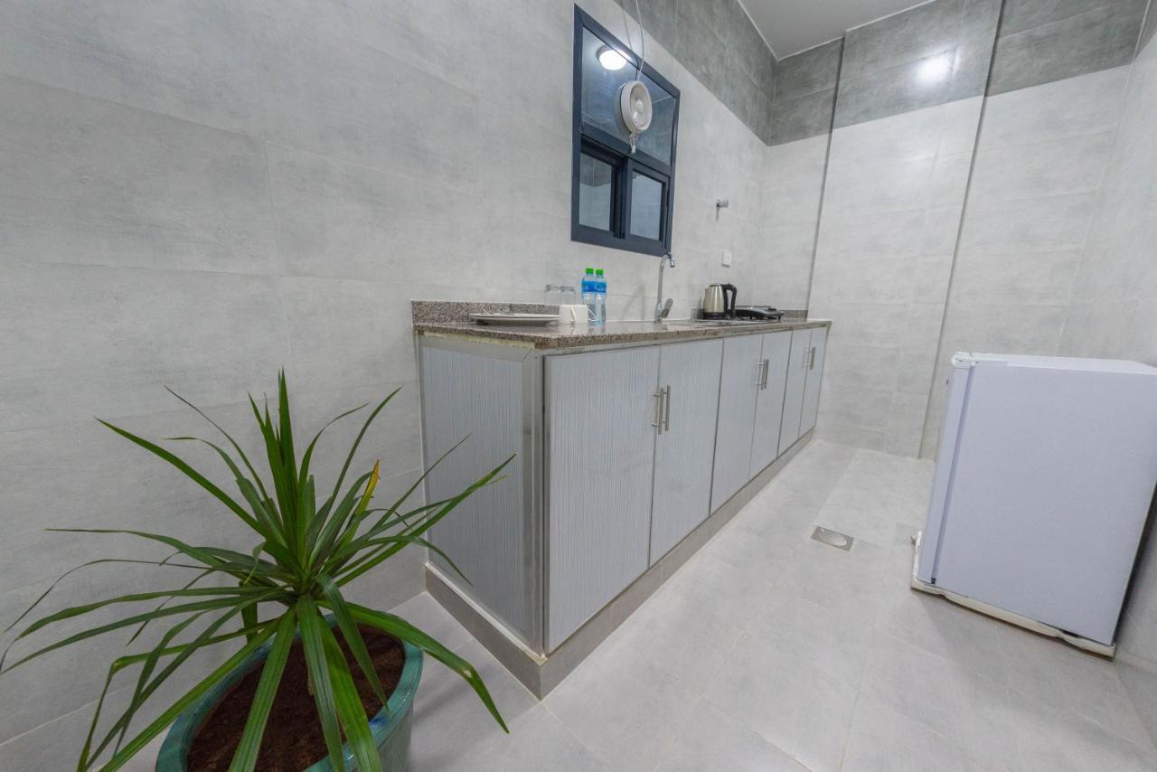 Al Sqlawi Hotel Apartment Ras al Hadd Eksteriør bilde